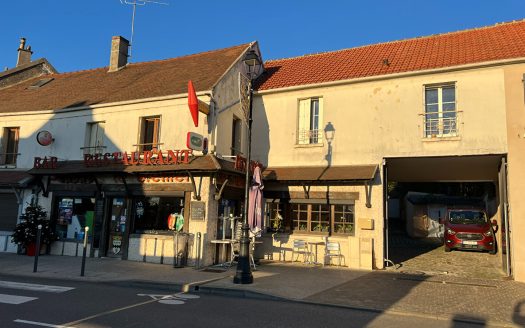 Immeuble entièrement loué. Bon état. Belle Rentabilité.