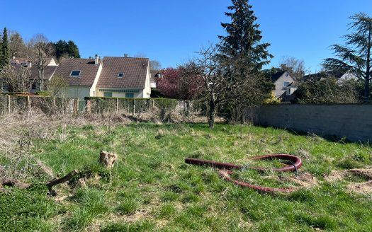 Terrain au coeur de Chavenay