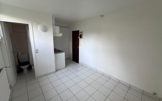 Appartement Saint Nom La Breteche 1 pièce(s) 14 m2