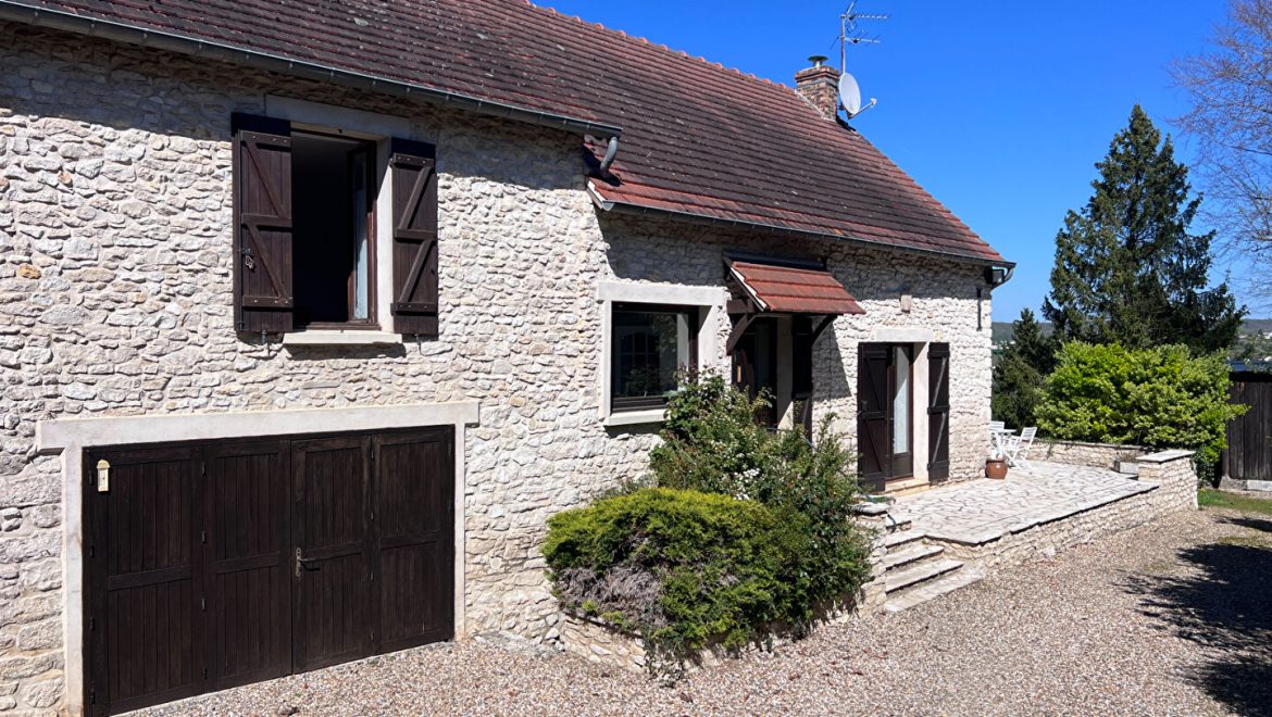 Maison  6 pièce(s) 155 m2