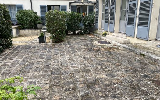 Maison  de charme 6 pièce(s) 149 m2