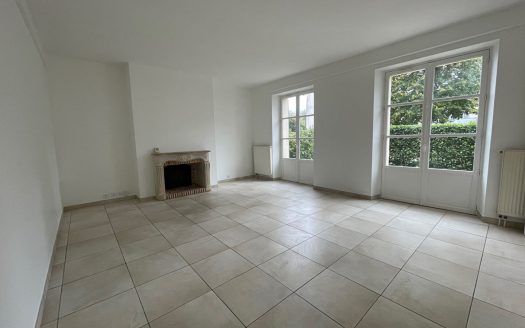 Maison  de charme 6 pièce(s) 149 m2