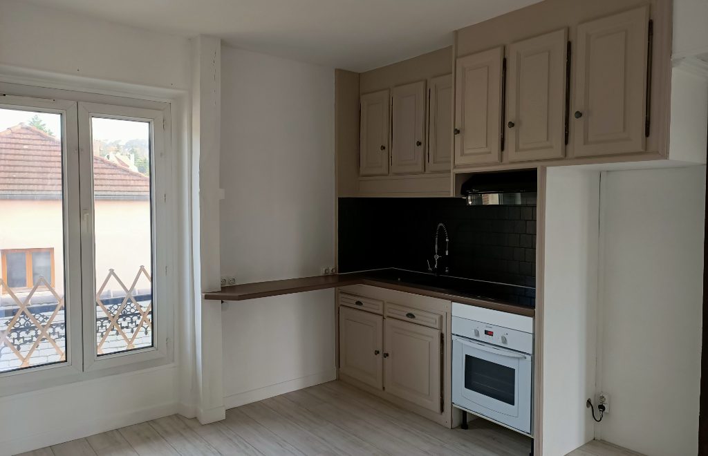 APPARTEMENT ANCIEN MAULE - 3 pièce(s) - 43.5 m2