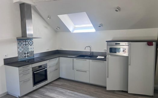 Comme une maison avec immense terrasse et jardin 3 pièce(s) 81 m2