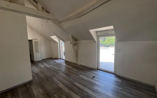 Comme une maison avec immense terrasse et jardin 3 pièce(s) 81 m2