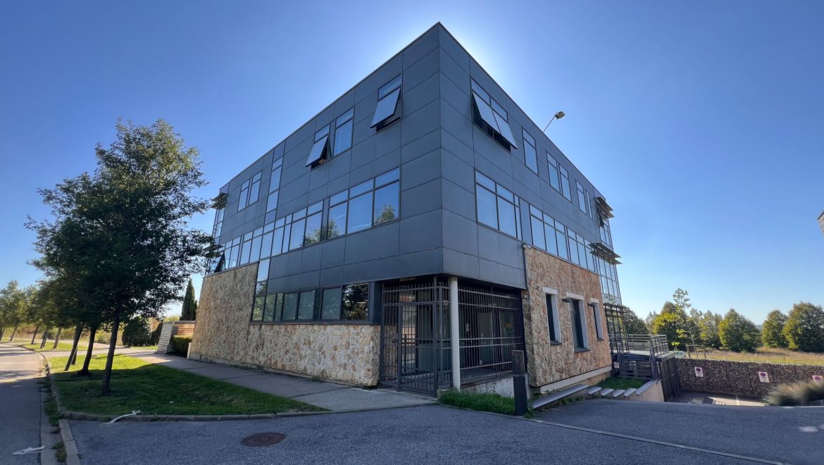 Bureaux Noisy Le Roi de 37m²